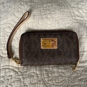 Michael Kors Wrist Wallet and Phone Holder